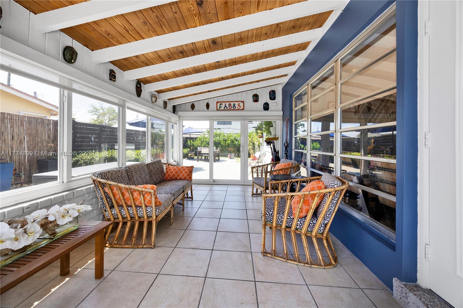 1900 SW 70th Ave