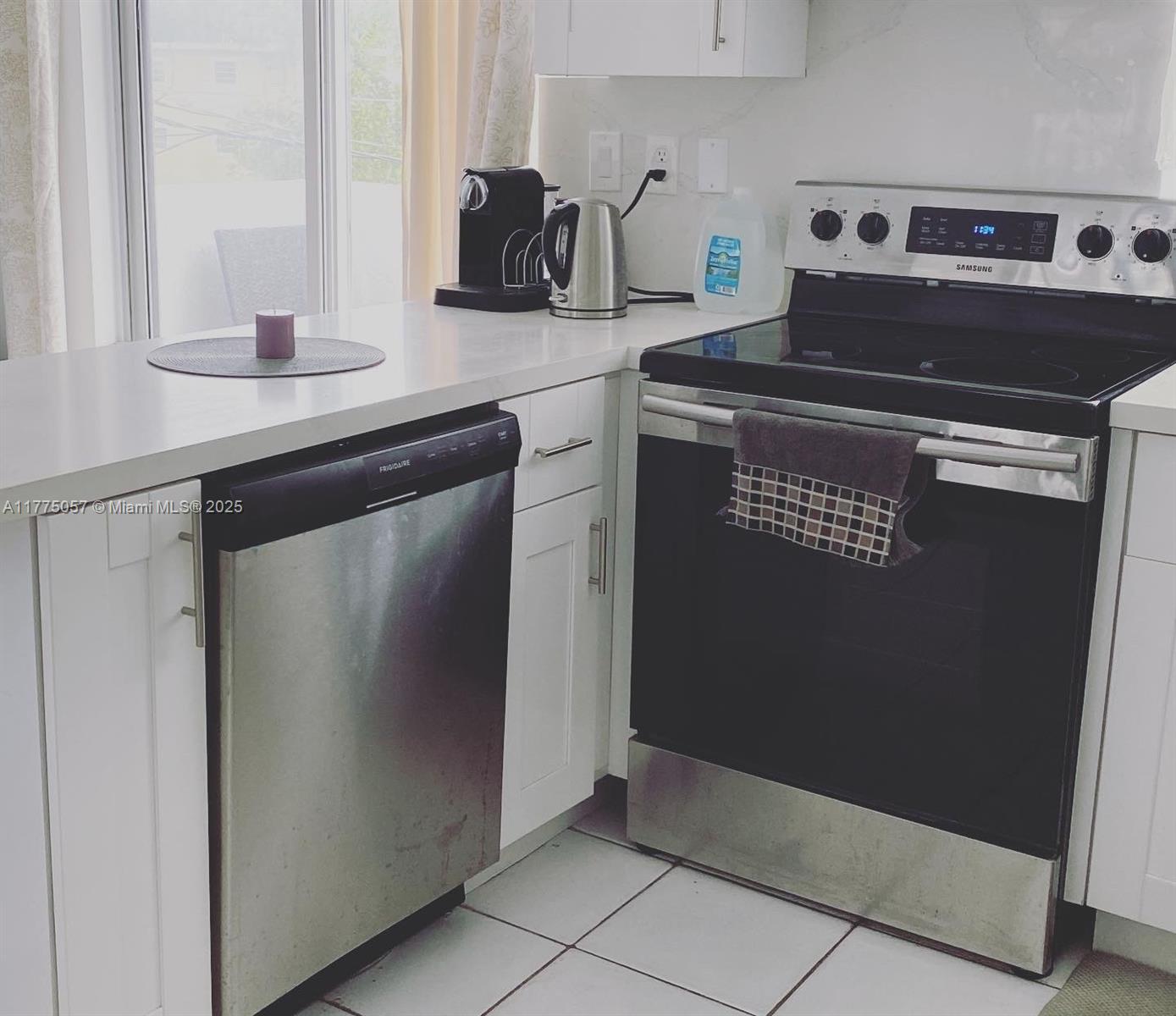 3052 SW 27th Ave # 301