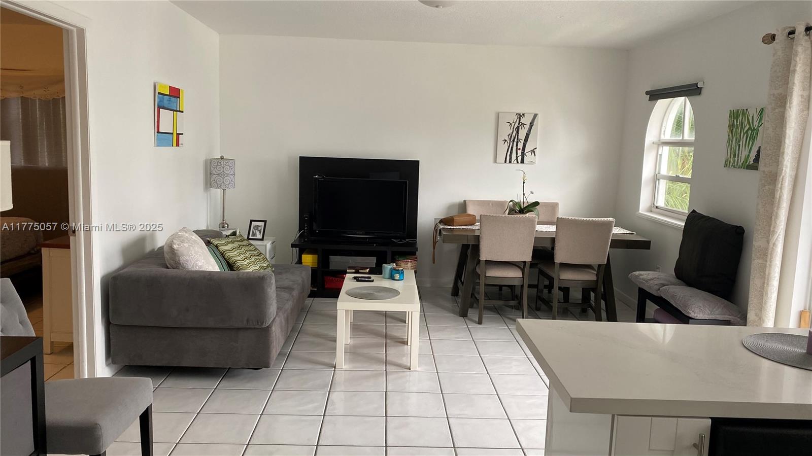 3052 SW 27th Ave # 301