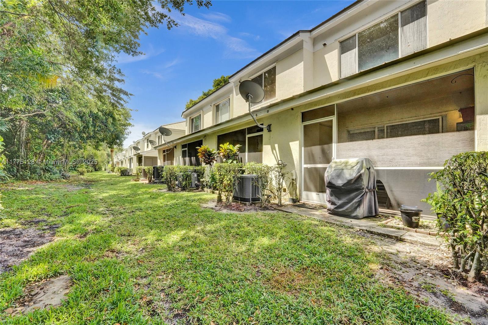 140 SW 96th Ave # 2 Unit: 17-2