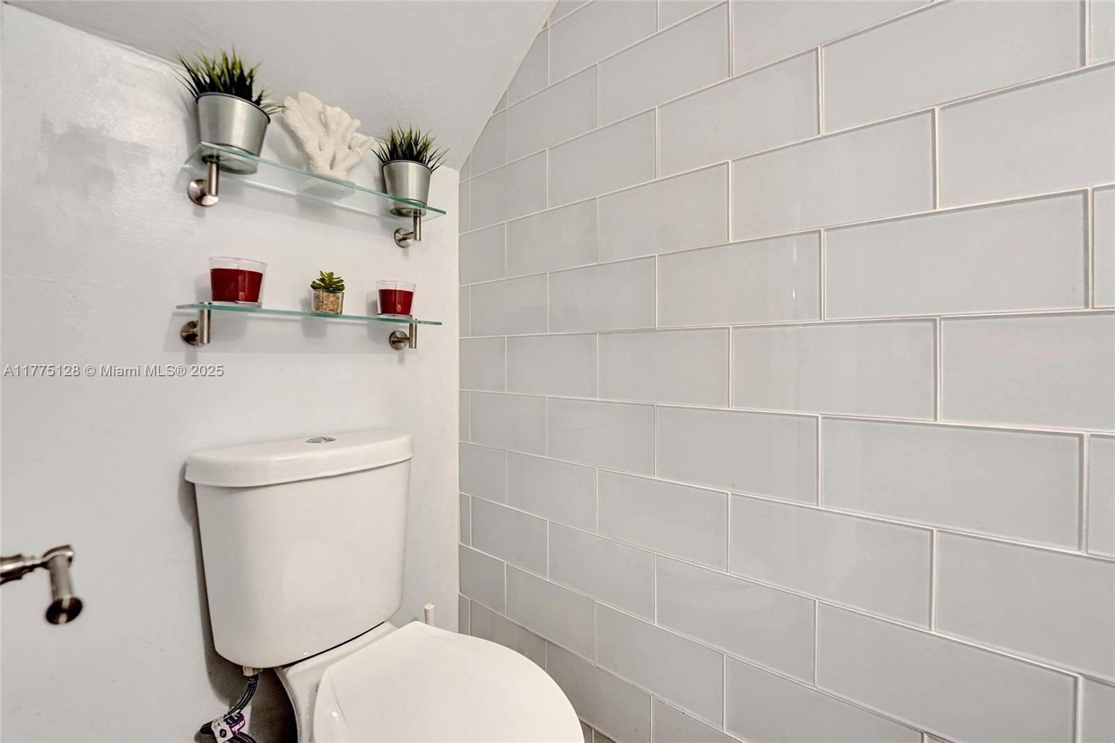 140 SW 96th Ave # 2 Unit: 17-2