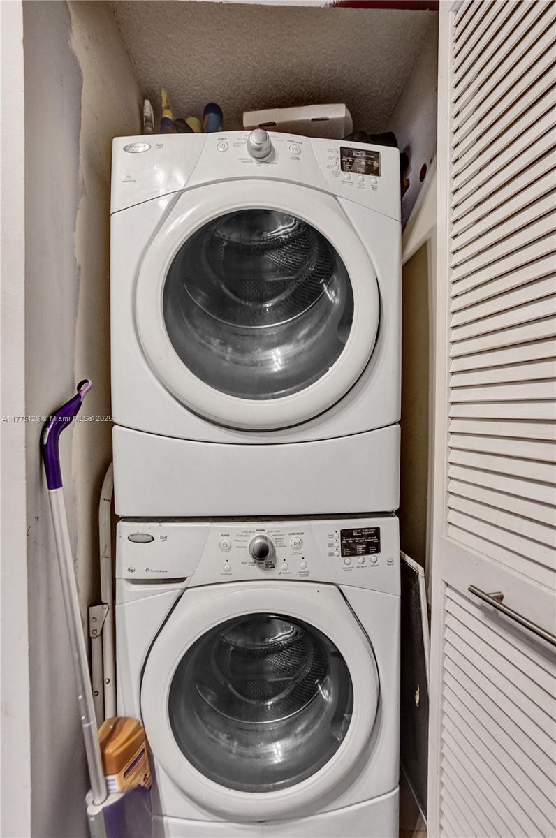 140 SW 96th Ave # 2 Unit: 17-2
