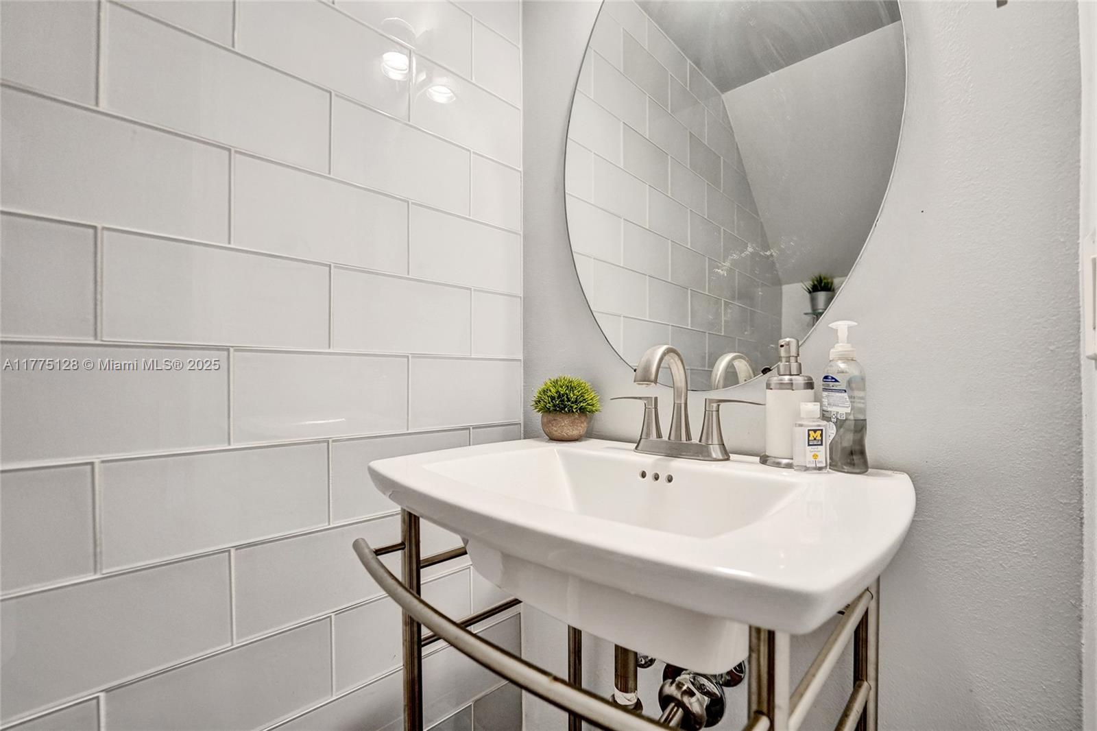 140 SW 96th Ave # 2 Unit: 17-2