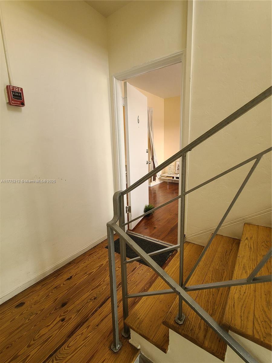 1052 Jefferson Ave # 6