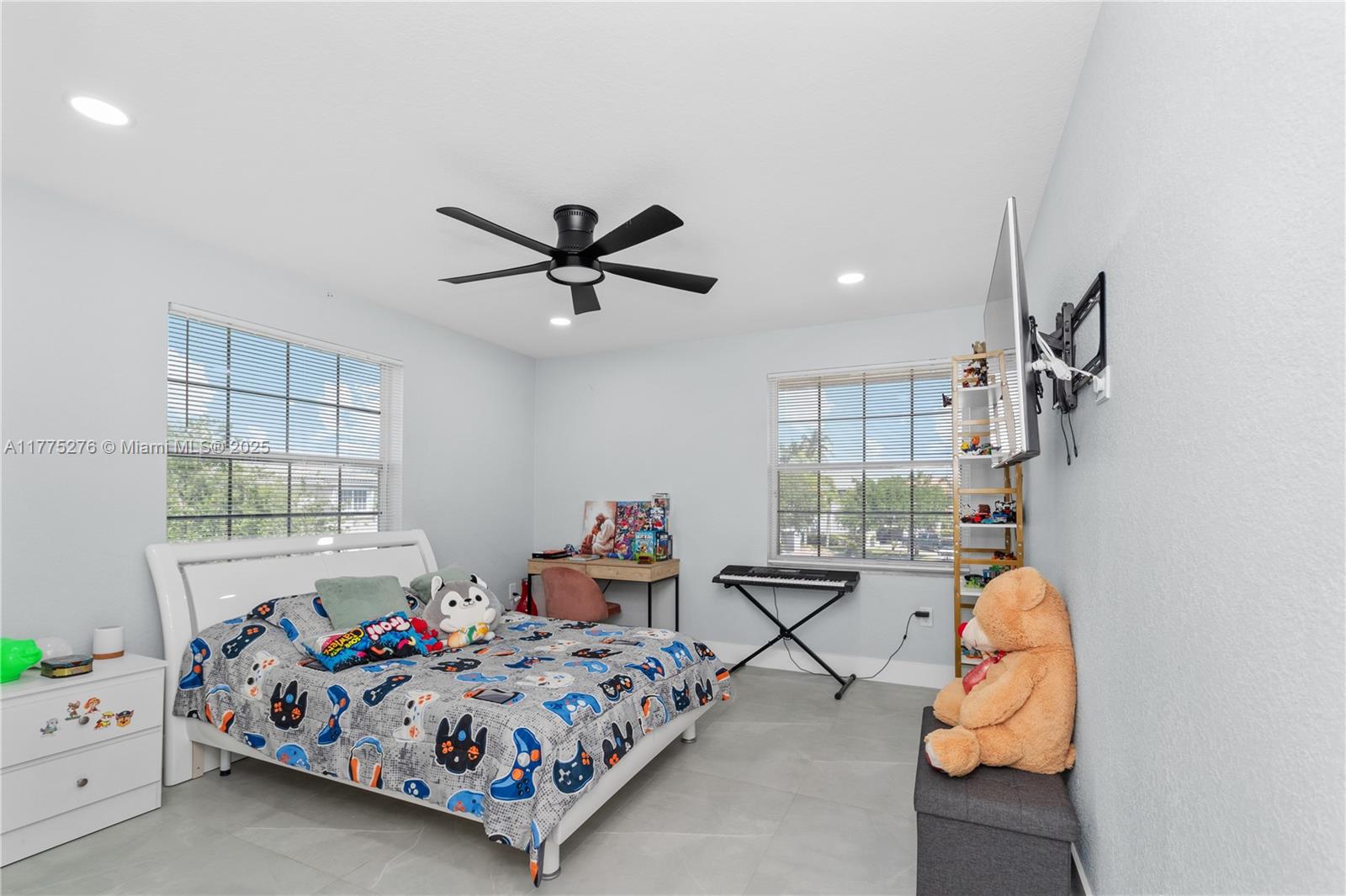 2167 SW 176th Ter
