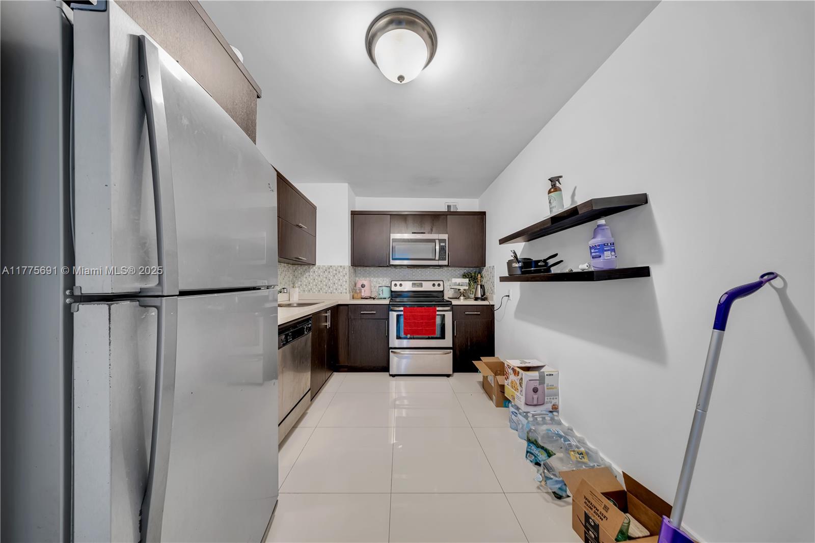 100 Bayview Dr # 2014