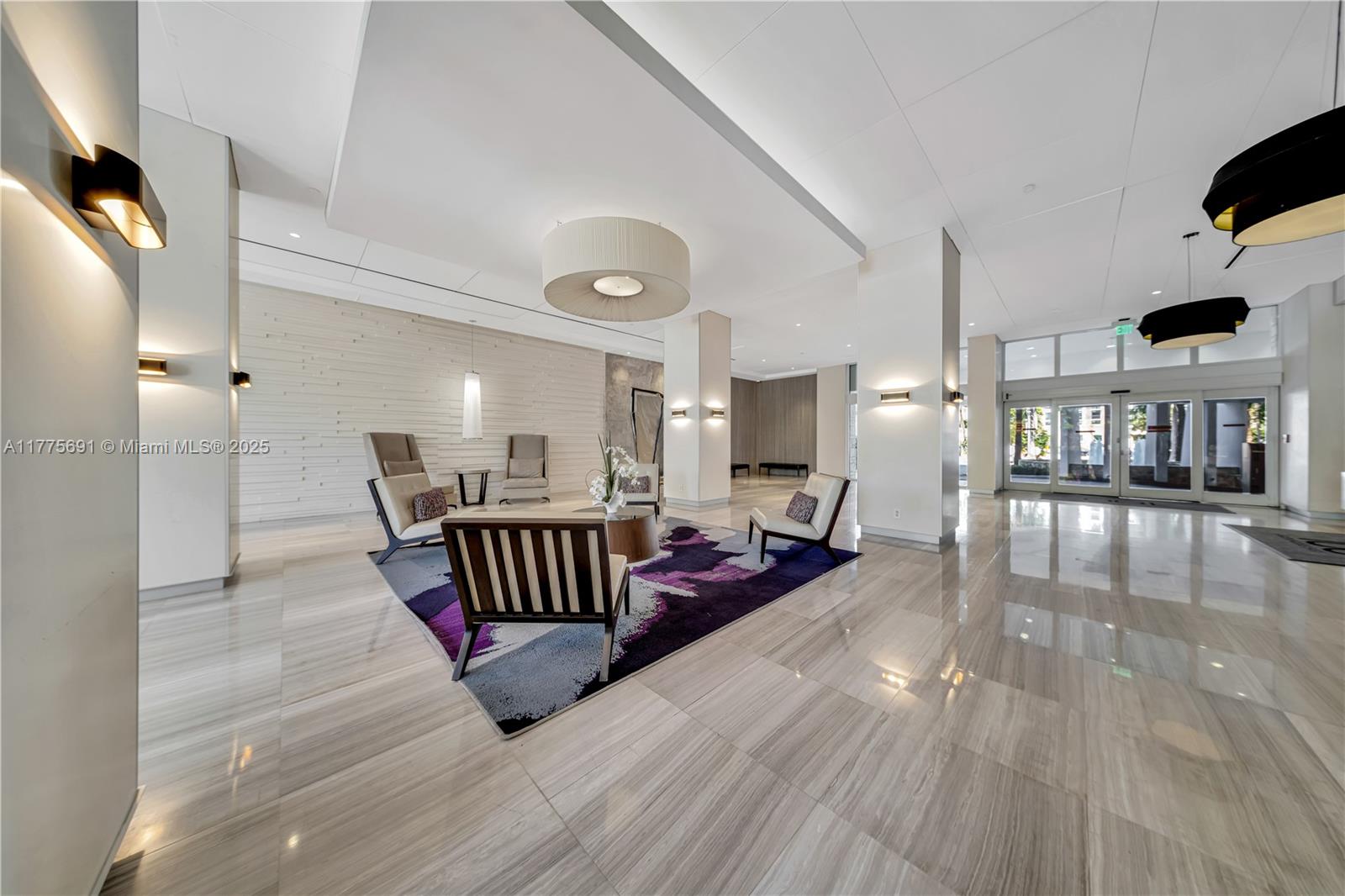 100 Bayview Dr # 2014
