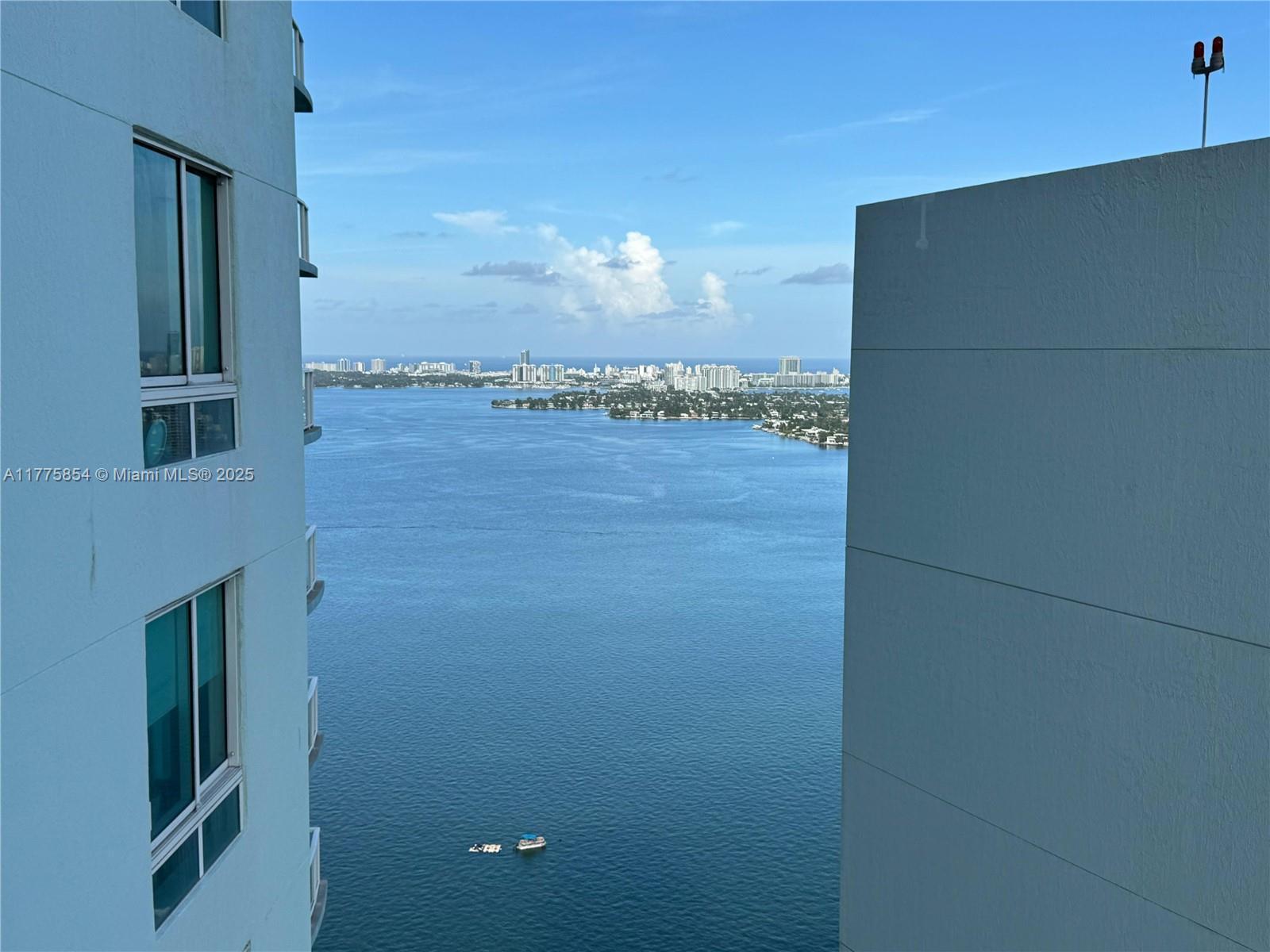 1900 N Bayshore Dr # 4005