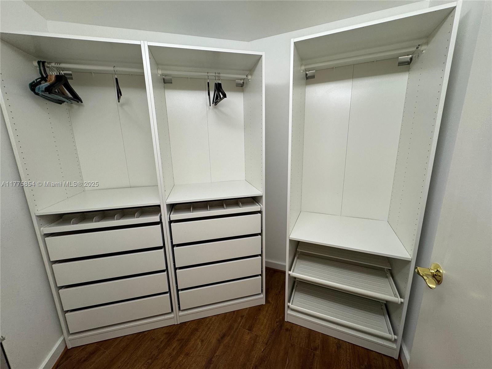 1900 N Bayshore Dr # 4005