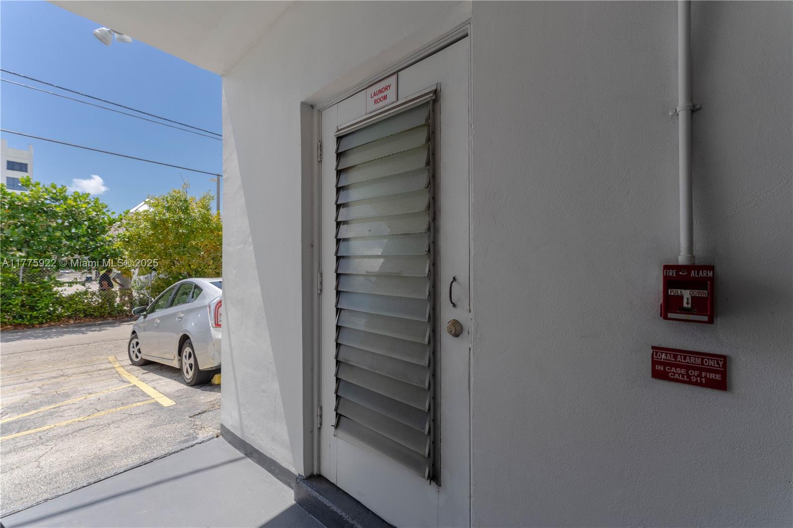 2458 Polk St # 206