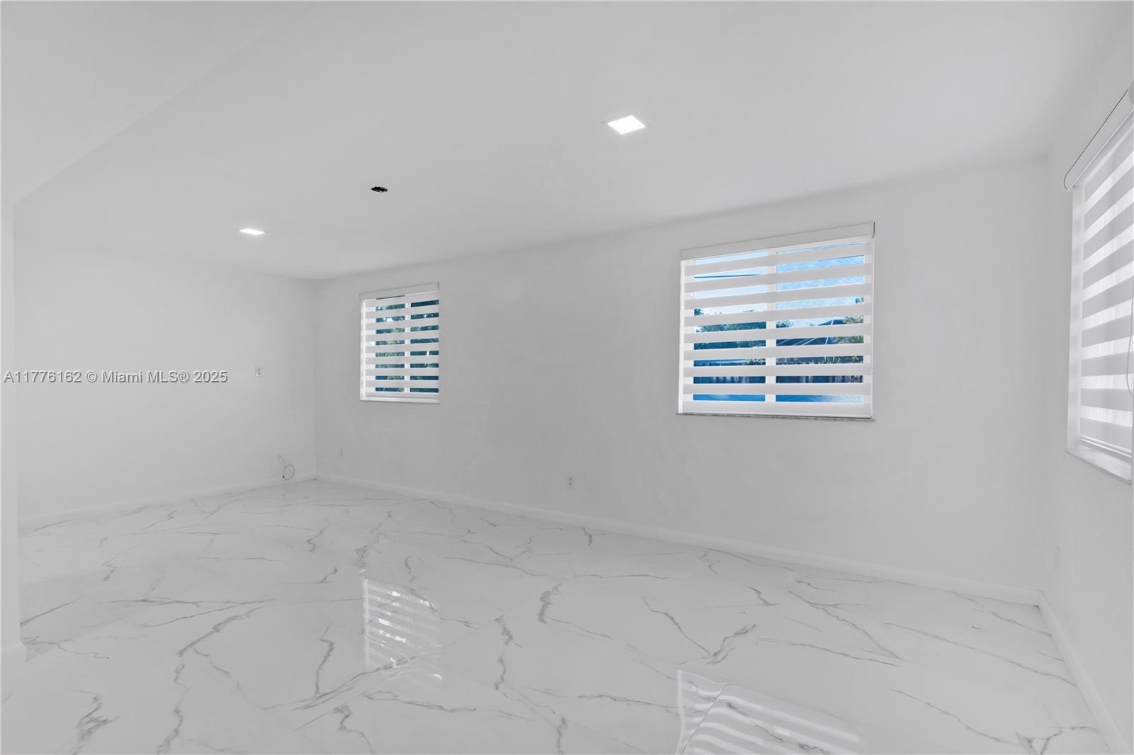 9375 SW 181st St Unit: .