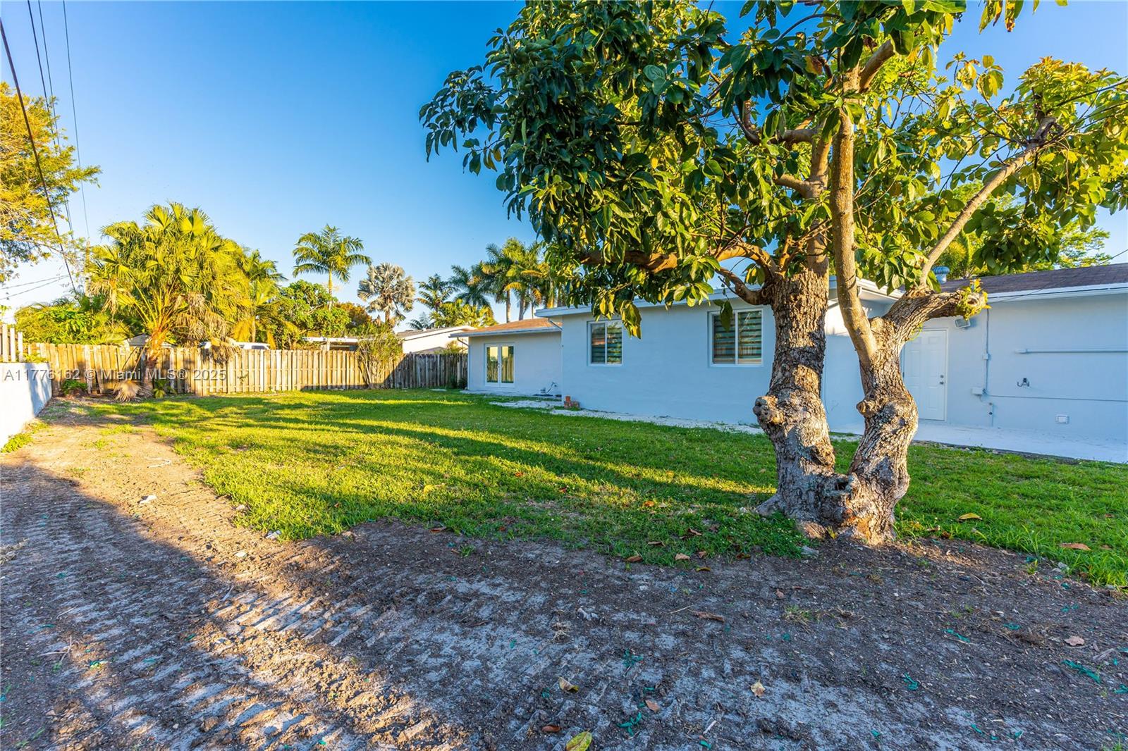 9375 SW 181st St Unit: .