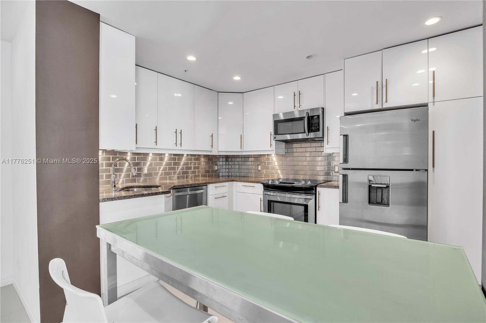 5055 Collins Ave # 7A