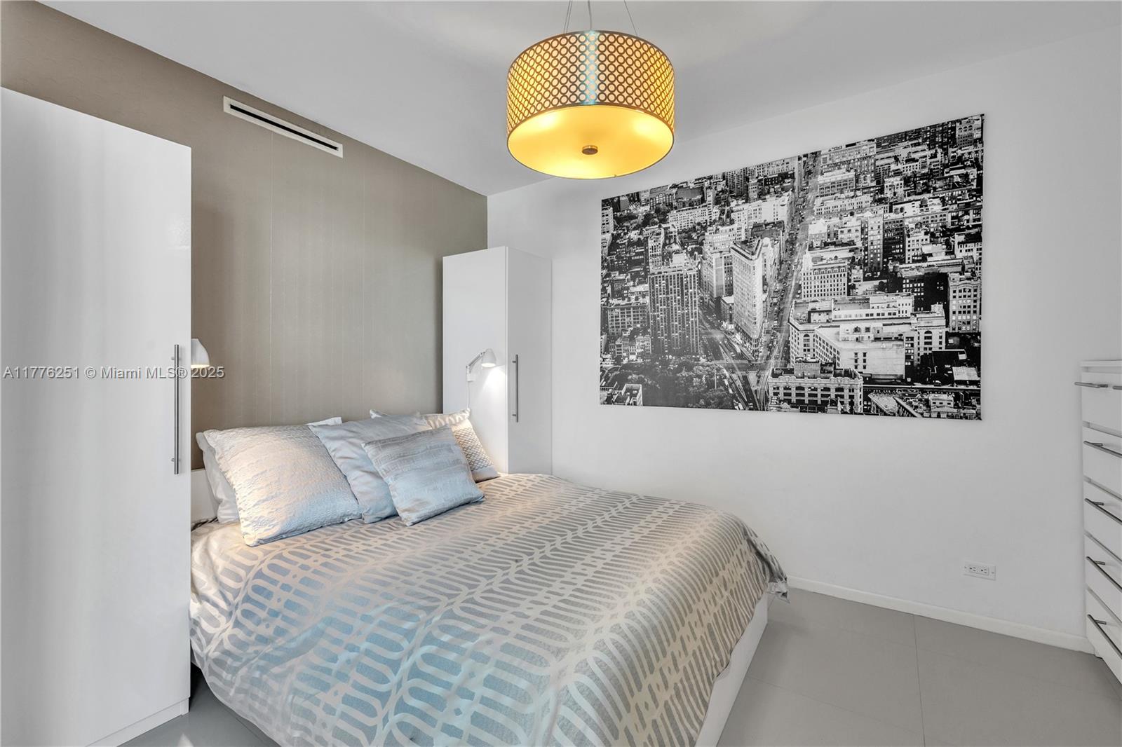 5055 Collins Ave # 7A