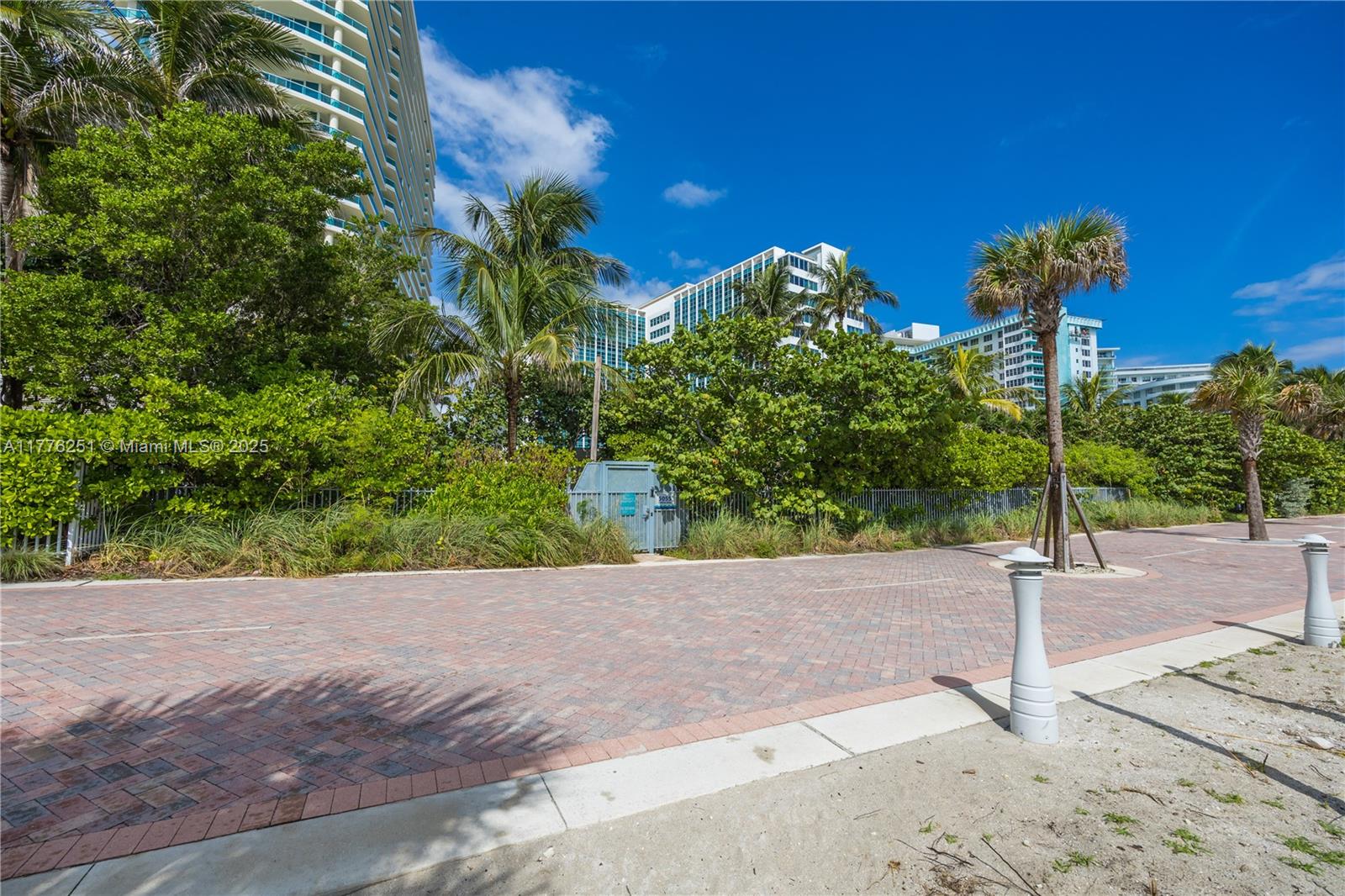 5055 Collins Ave # 7A