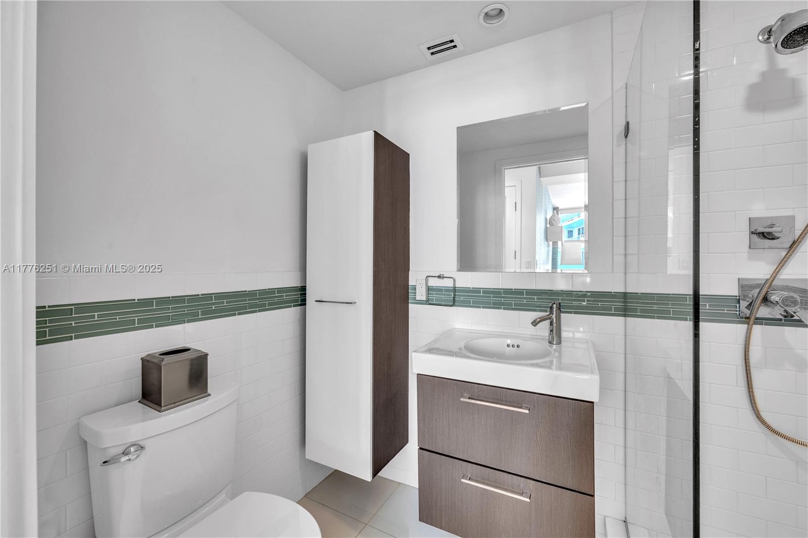 5055 Collins Ave # 7A