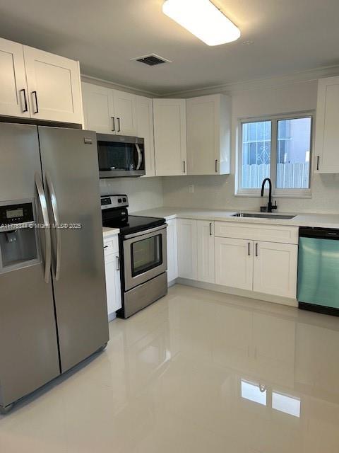 1745 SW 21st St Unit: Front