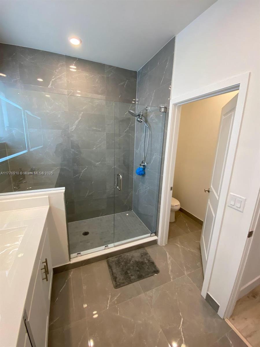 2422 SW 145th Pl