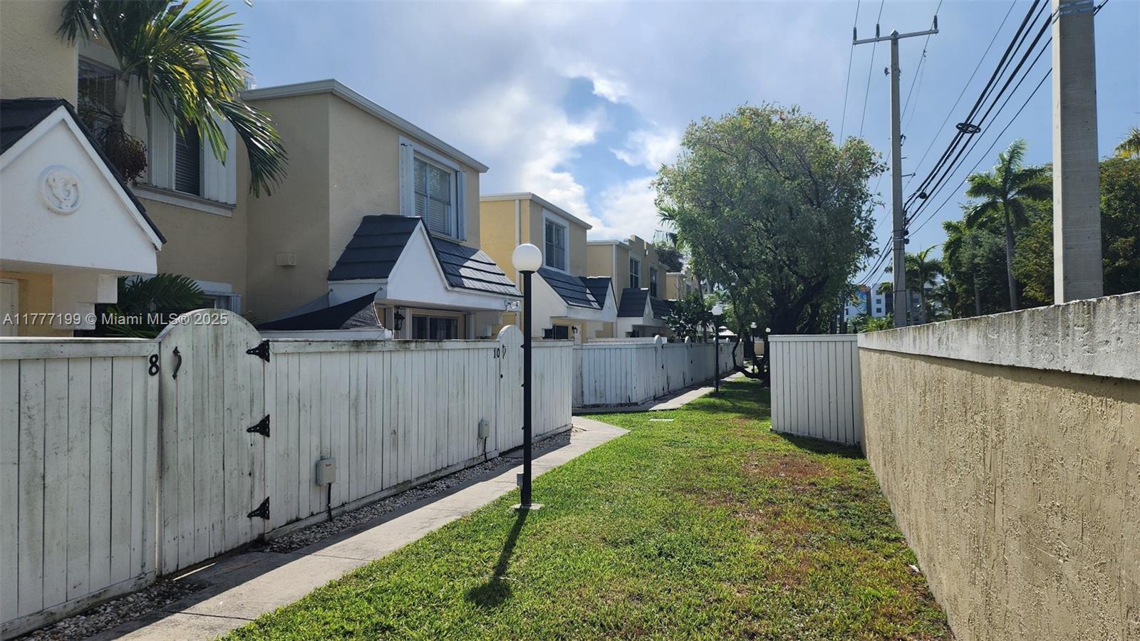 4540 SW 68th Ct Cir # 8