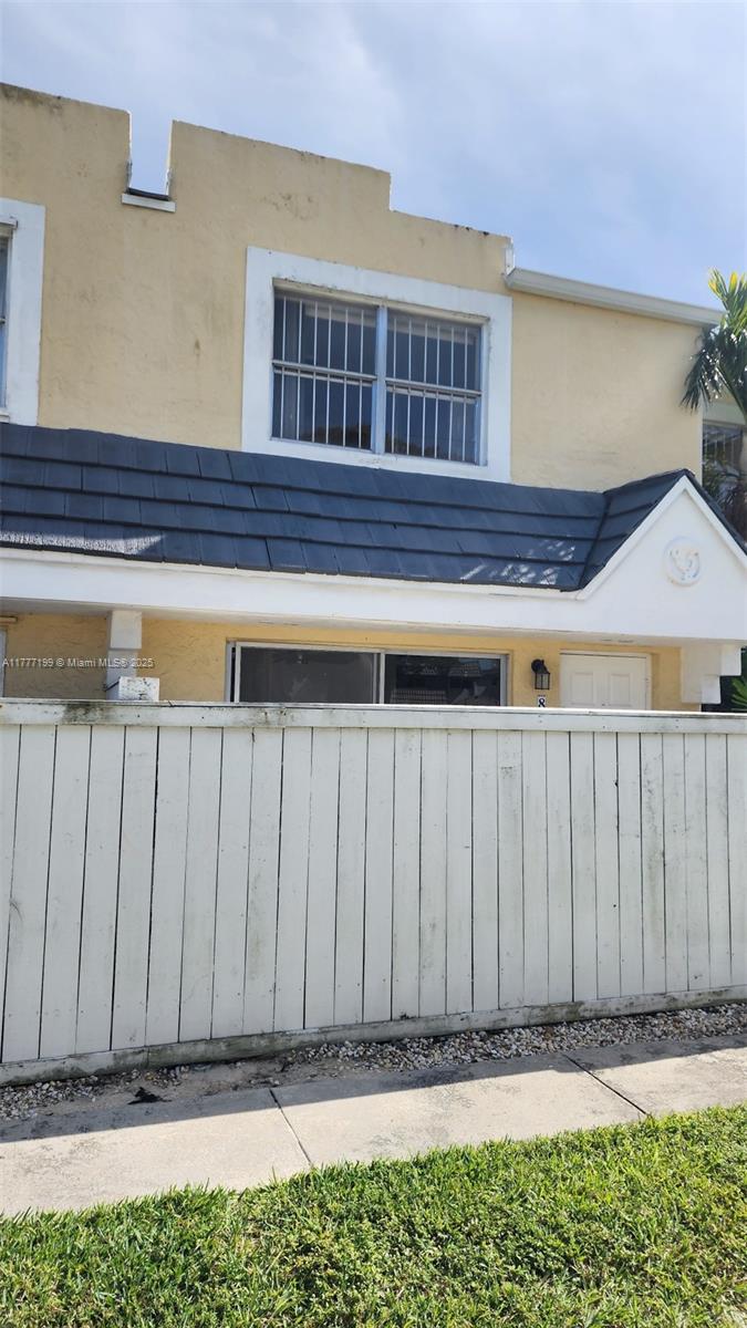 4540 SW 68th Ct Cir # 8