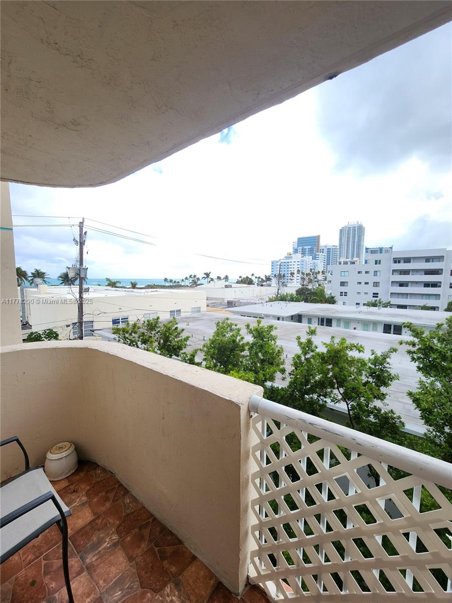 6801 Harding Ave # 418