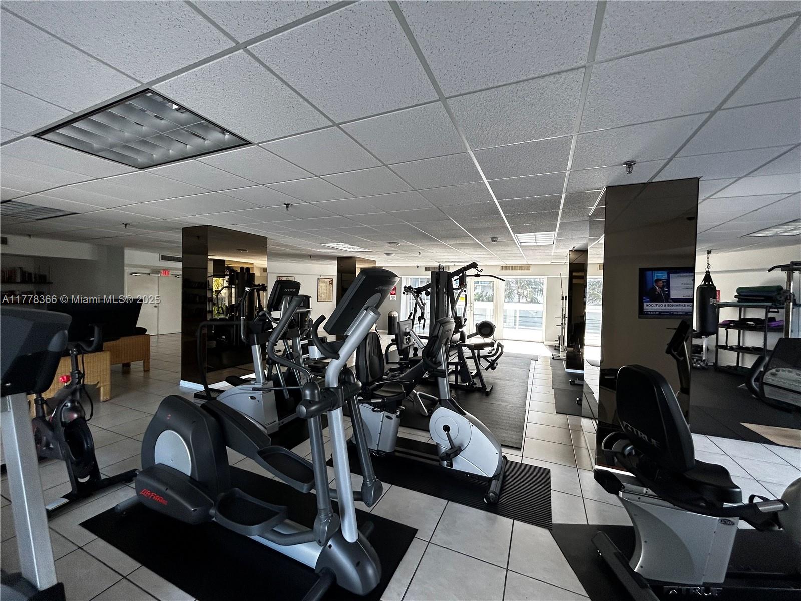 2401 Collins Ave # 1403, Miami Beach Unit: 1403