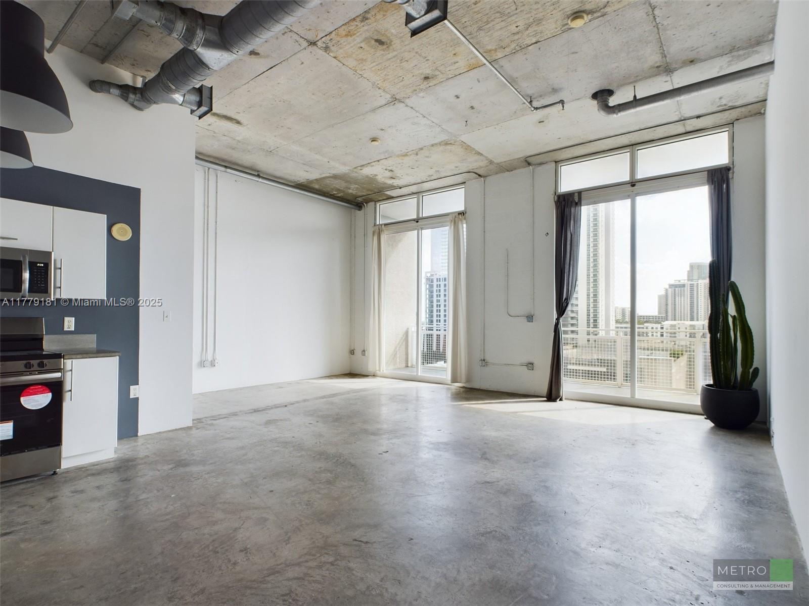 444 NE 30th St # 1104