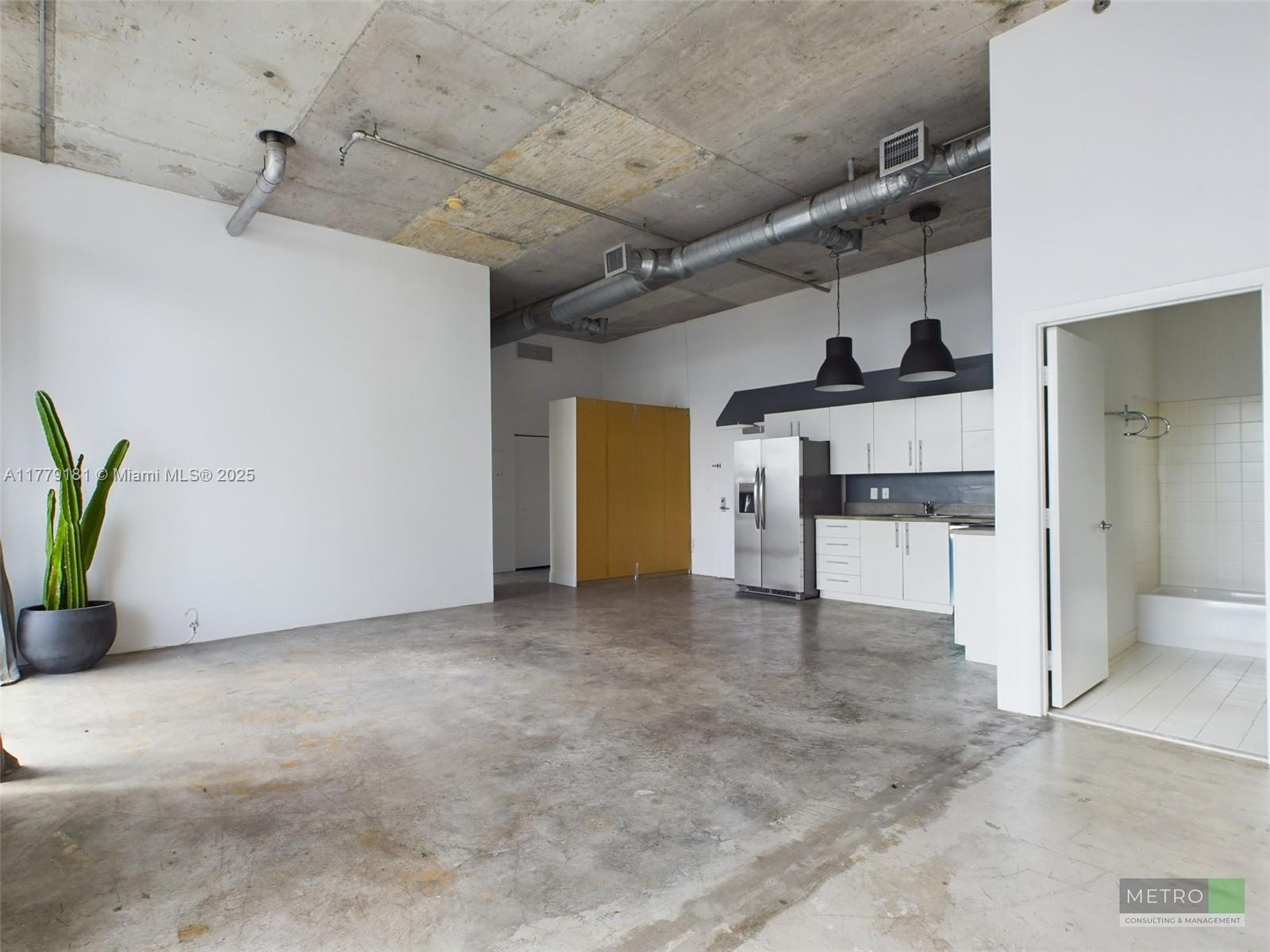 444 NE 30th St # 1104