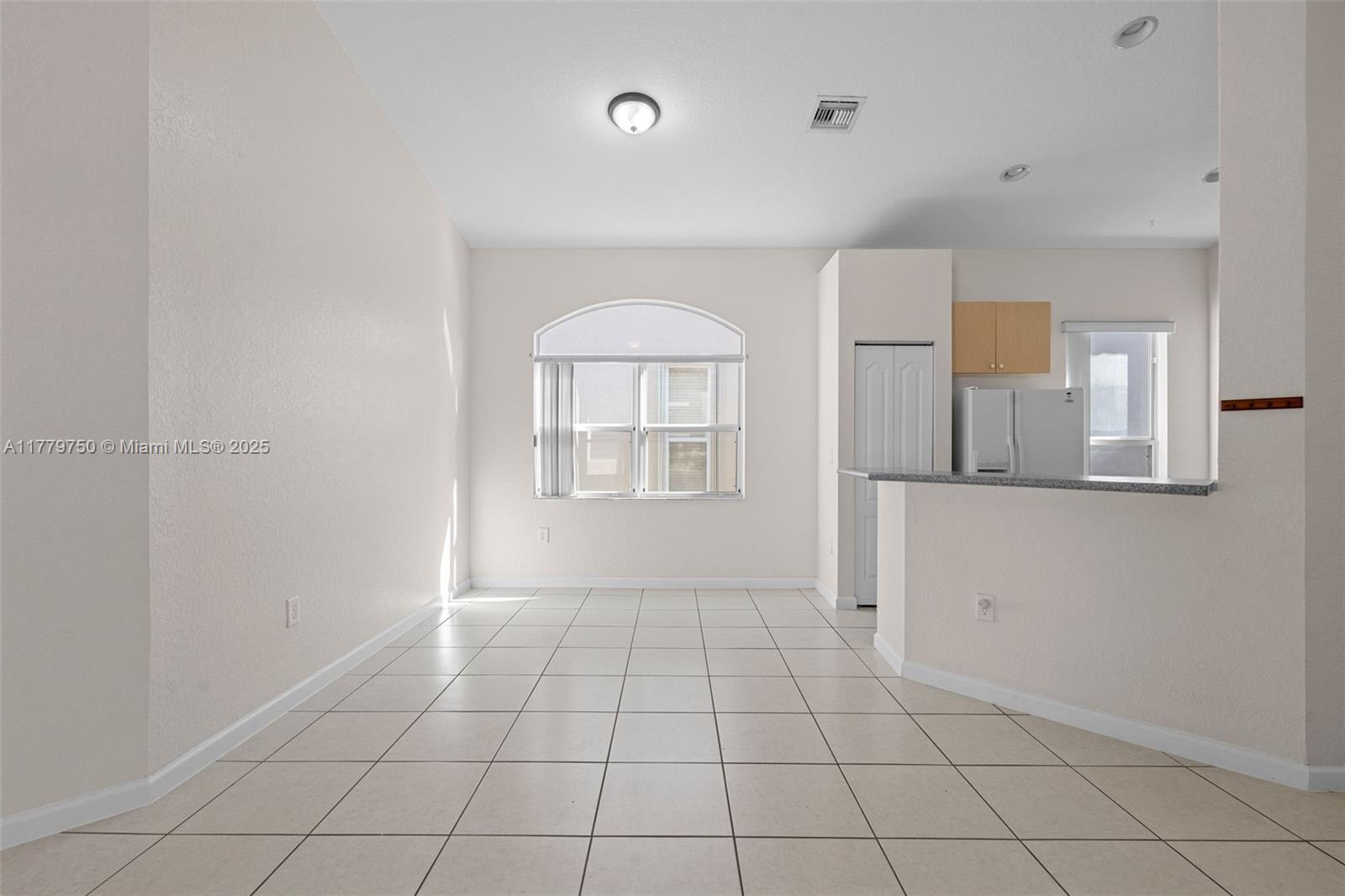 1270 NE 39th Ave # 1270