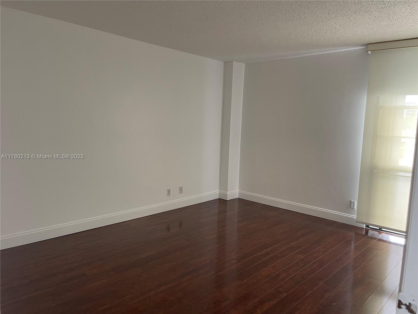 20500 W Country Club Dr # 704