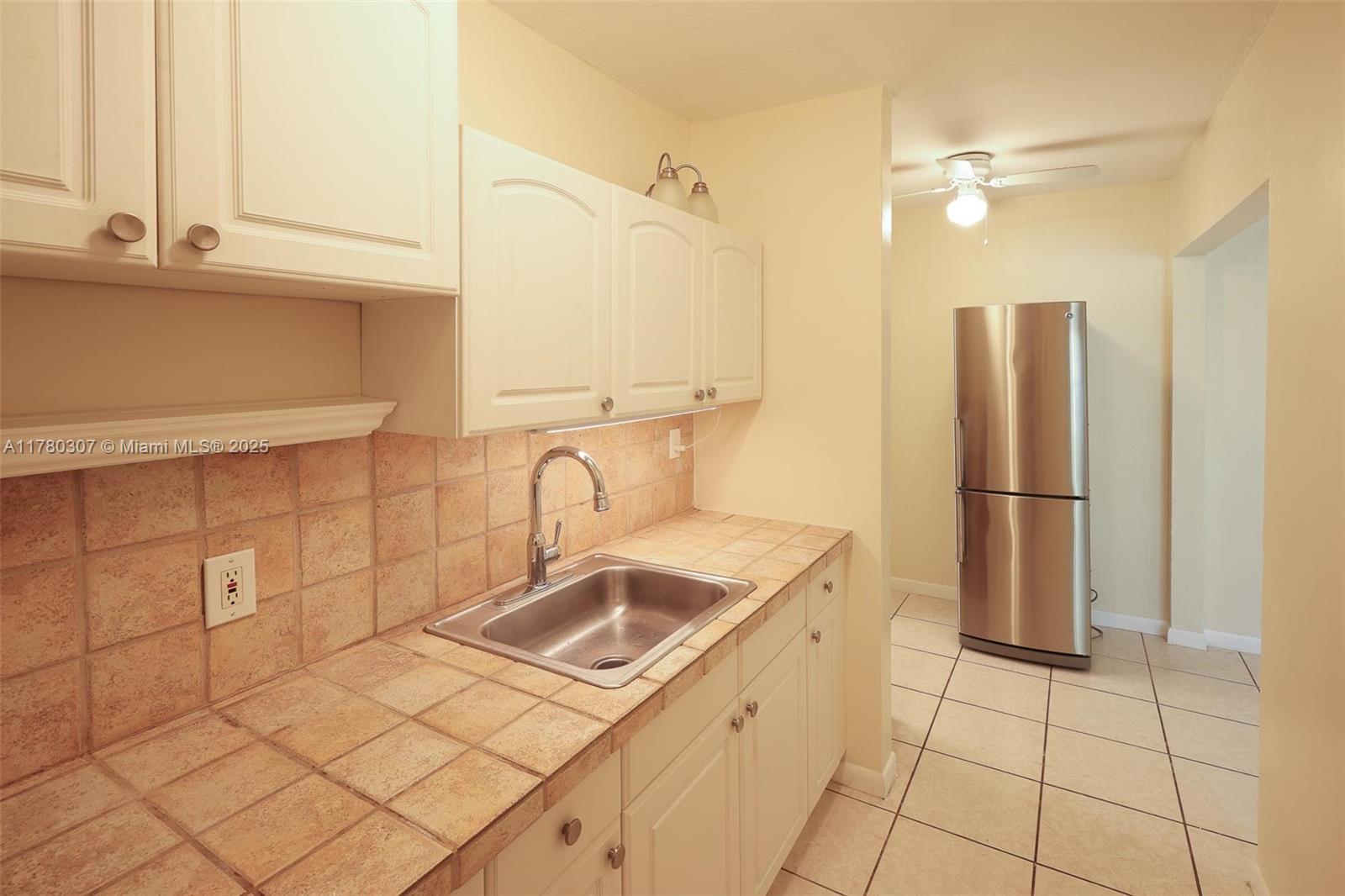 555 SW 16th Ave # 6