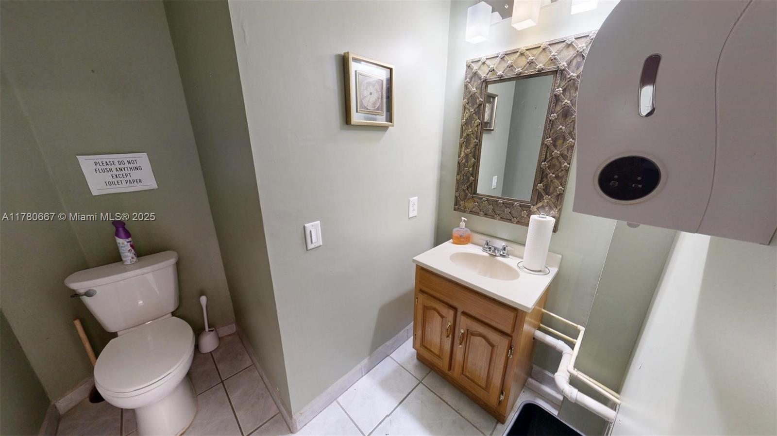 103301 Overseas Highway