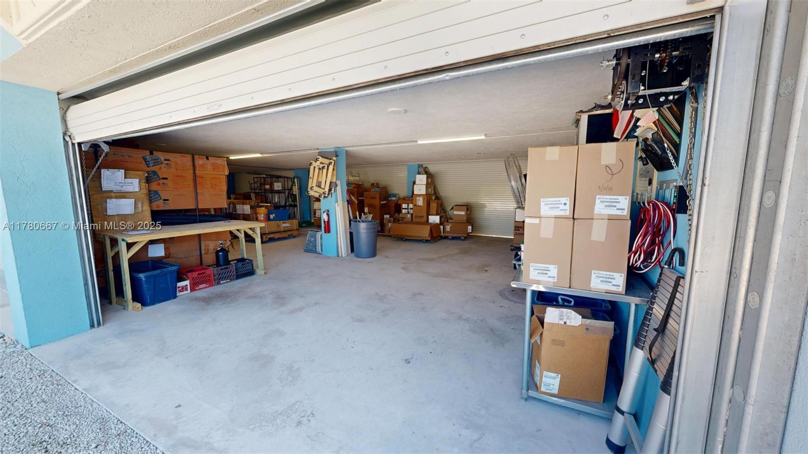 103301 Overseas Highway