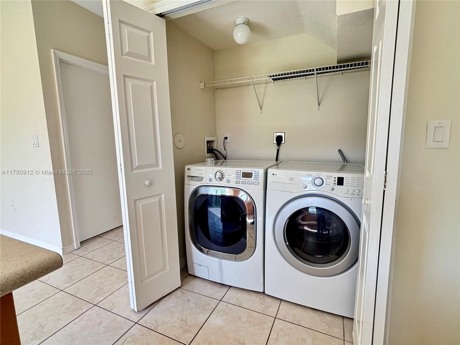 2922 SE 15th Ter