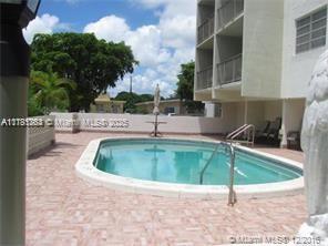 1225 NE 124th St # 25B