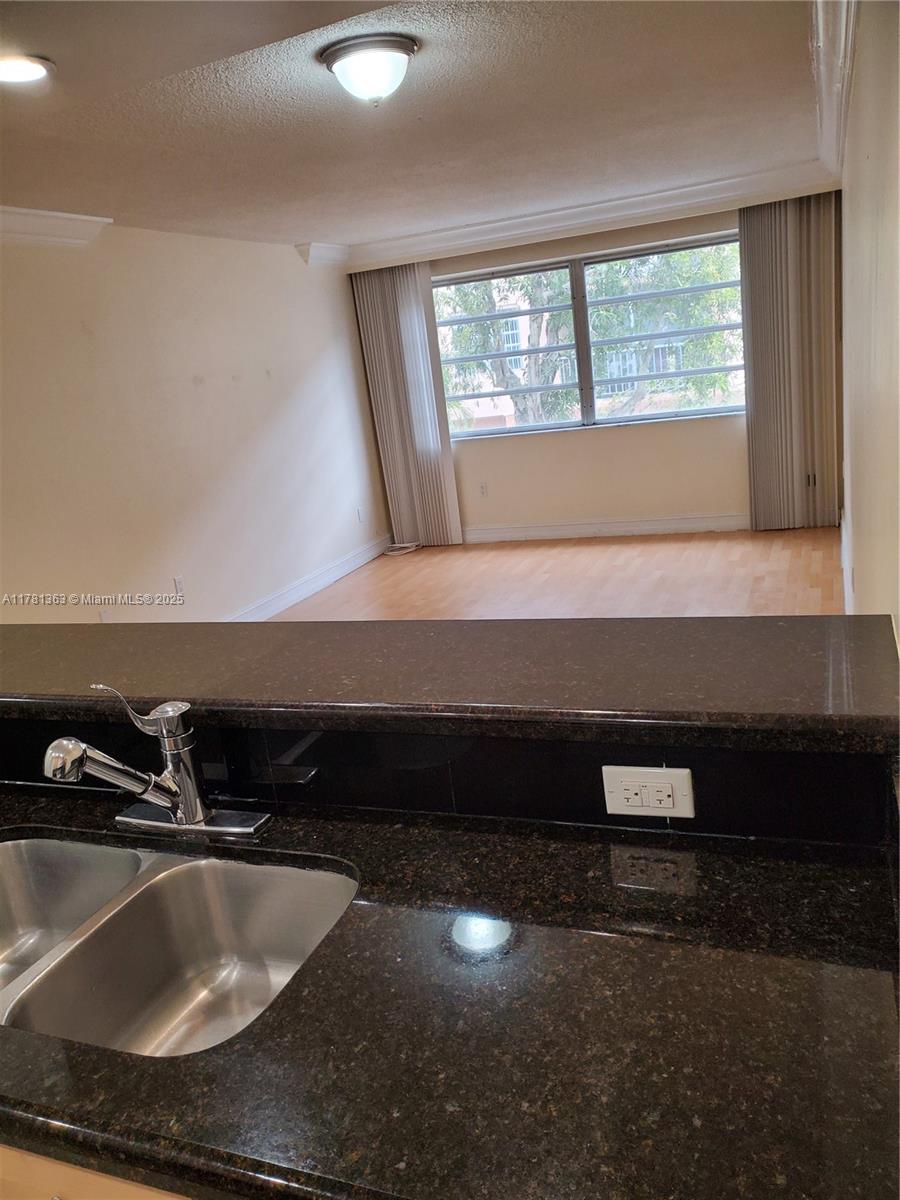 1225 NE 124th St # 25B