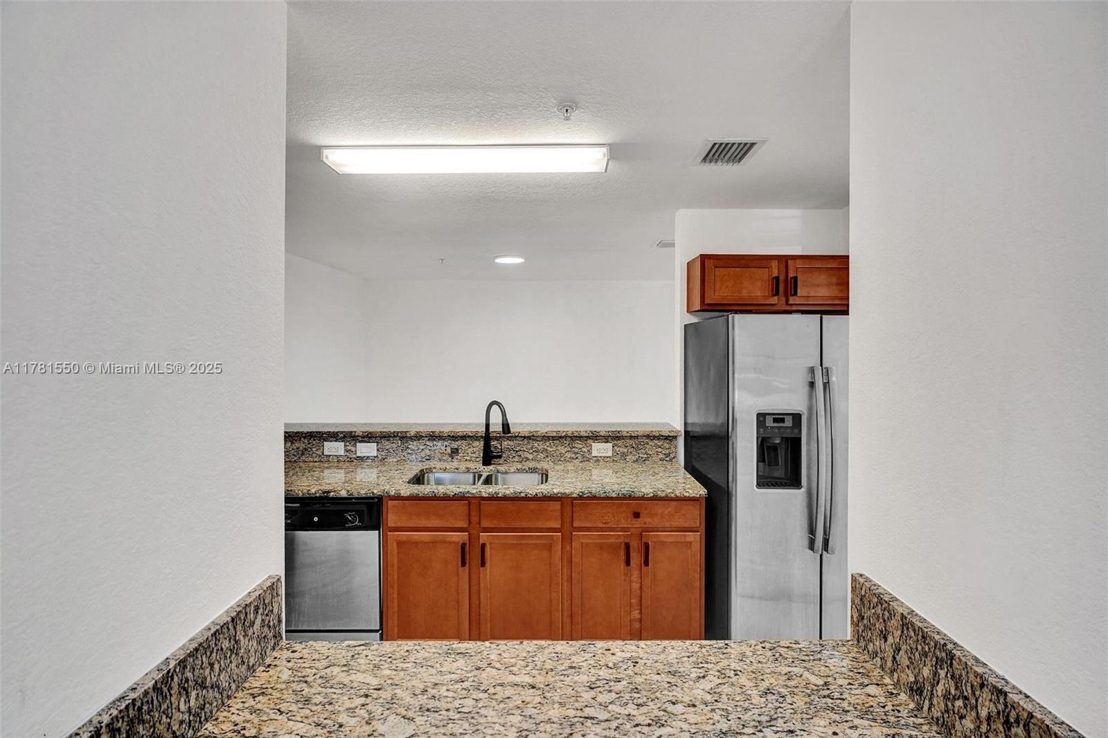 22511 SW 88th Pl # 24 Unit: 6 -24