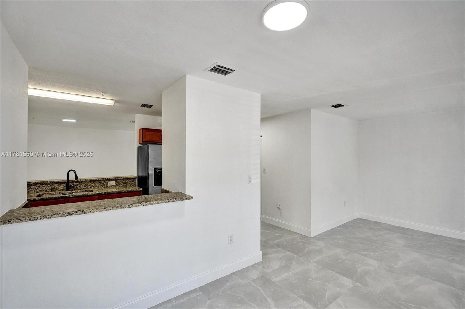 22511 SW 88th Pl # 24 Unit: 6 -24