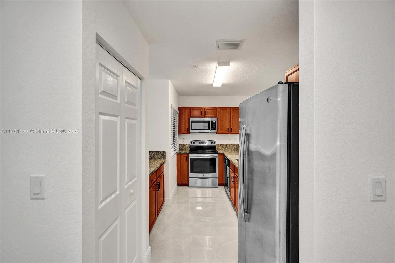 22511 SW 88th Pl # 24 Unit: 6 -24