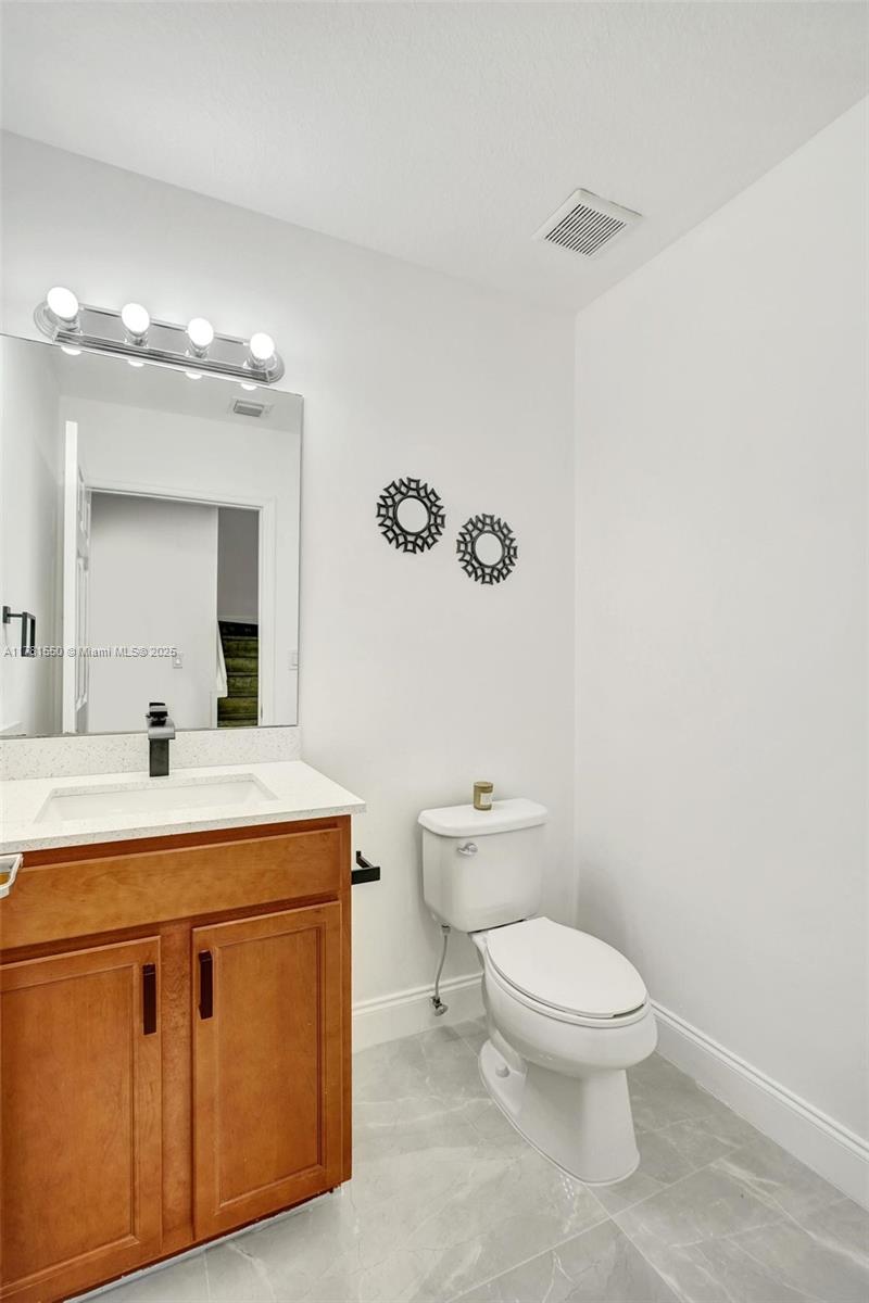 22511 SW 88th Pl # 24 Unit: 6 -24