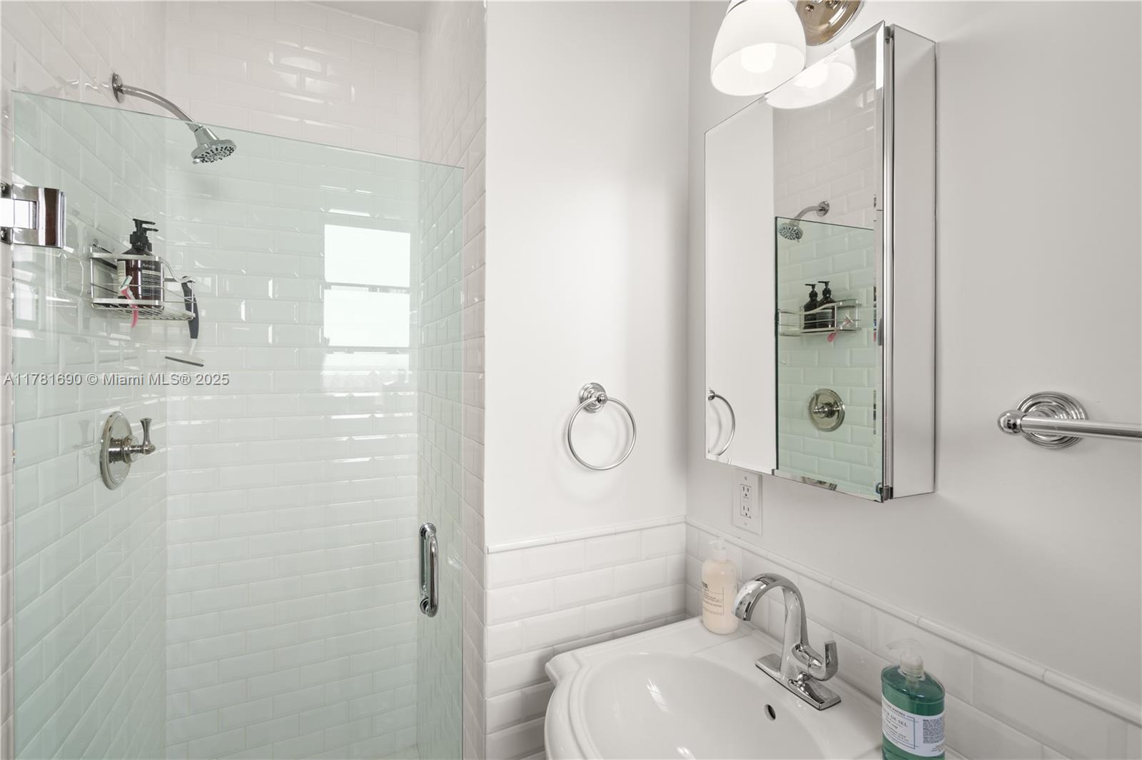 4531 Sheridan Ave Unit: .