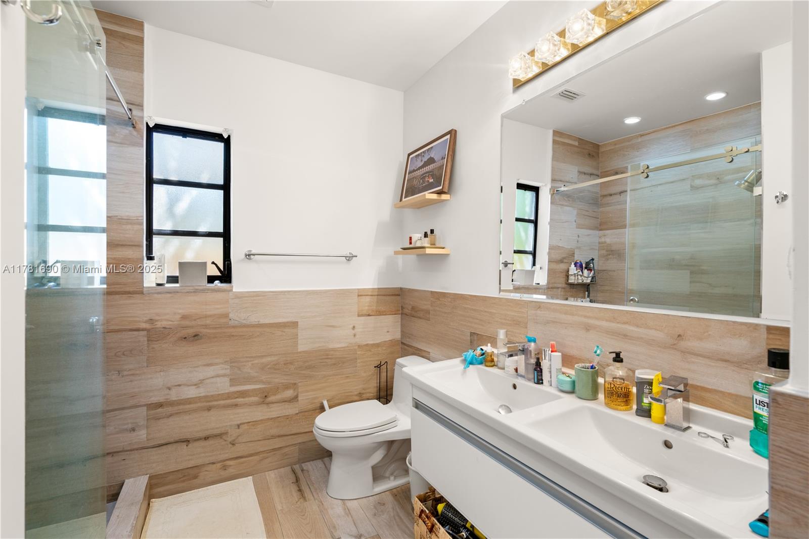 4531 Sheridan Ave Unit: .