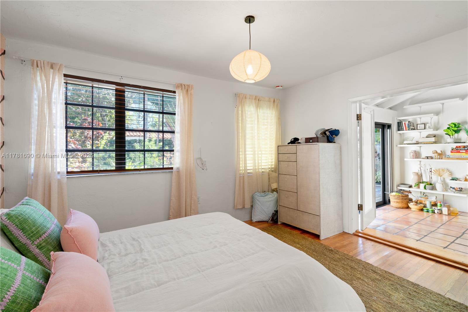 4531 Sheridan Ave Unit: .