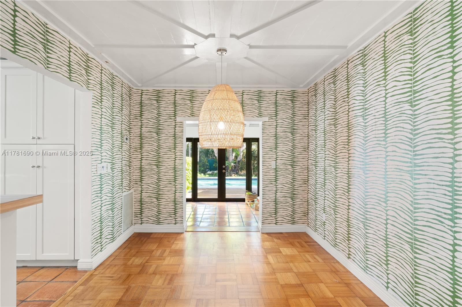 4531 Sheridan Ave Unit: .