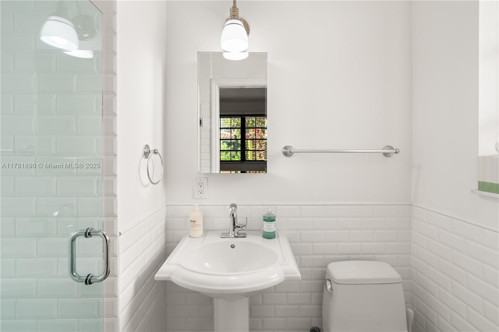 4531 Sheridan Ave Unit: .