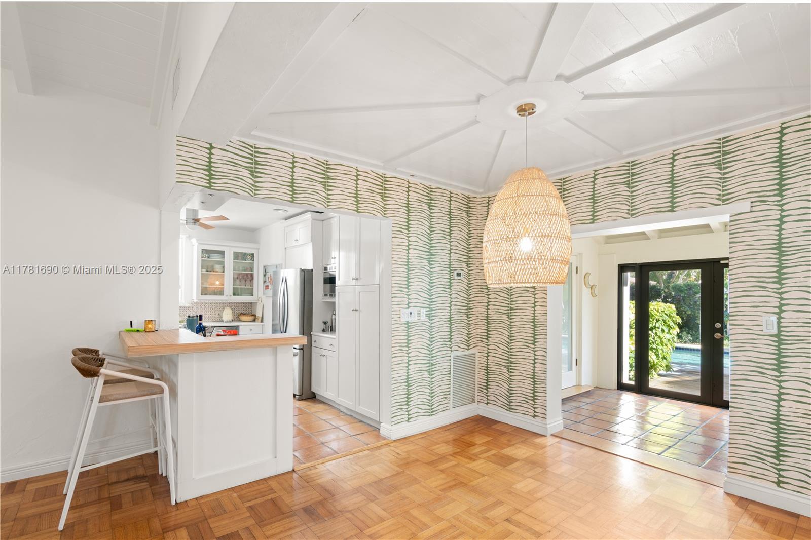 4531 Sheridan Ave Unit: .