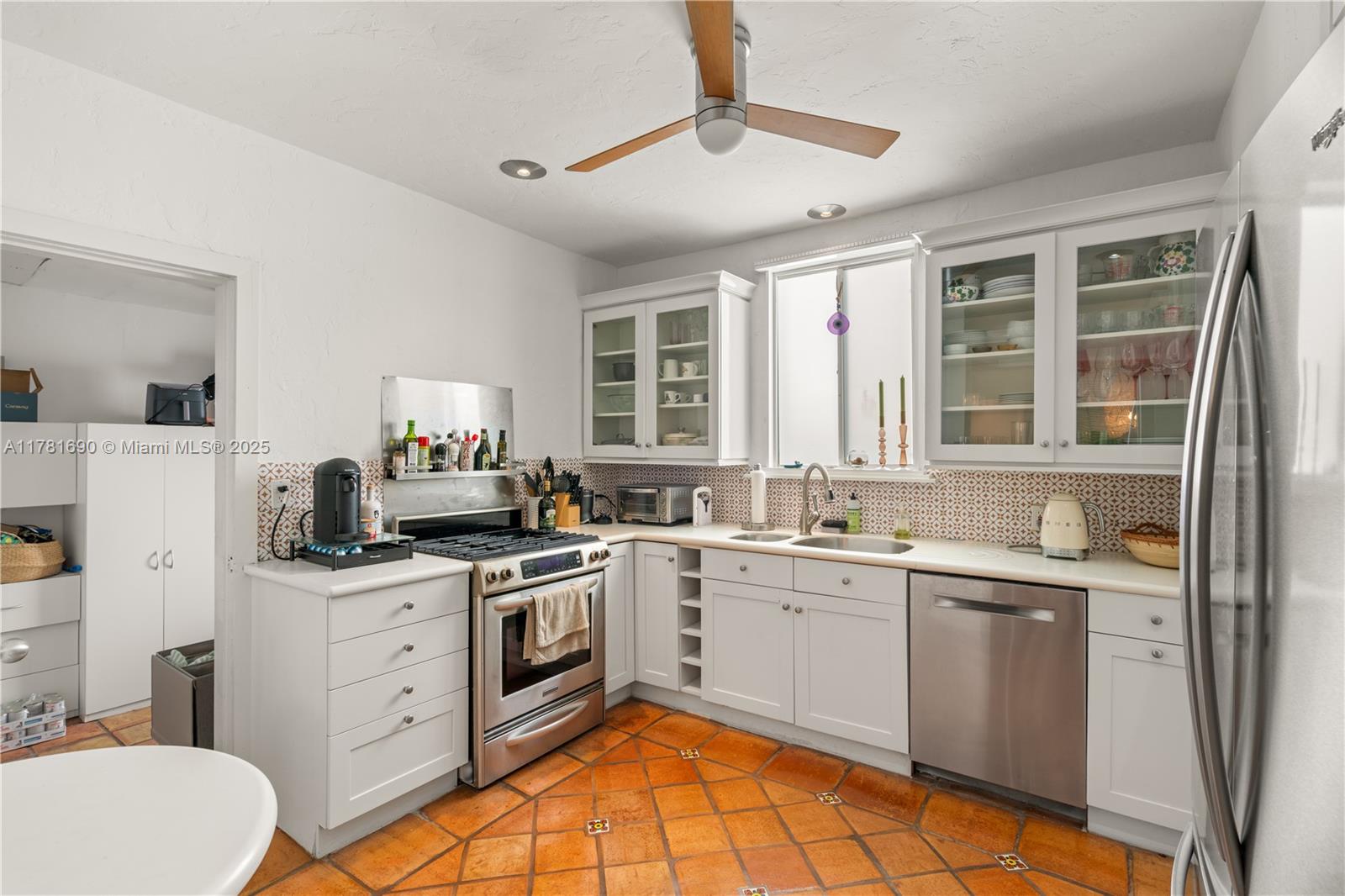 4531 Sheridan Ave Unit: .