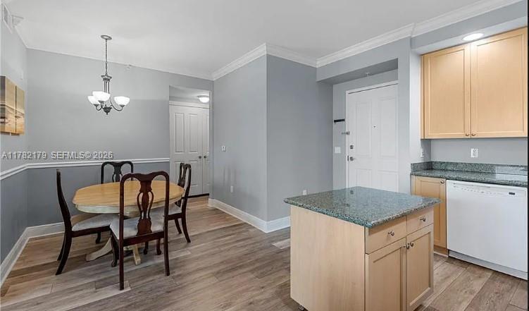 2825 Palm Beach Blvd # 418