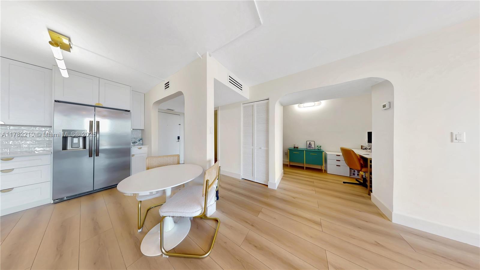 6900 Bay Dr # B Unit: PH-B