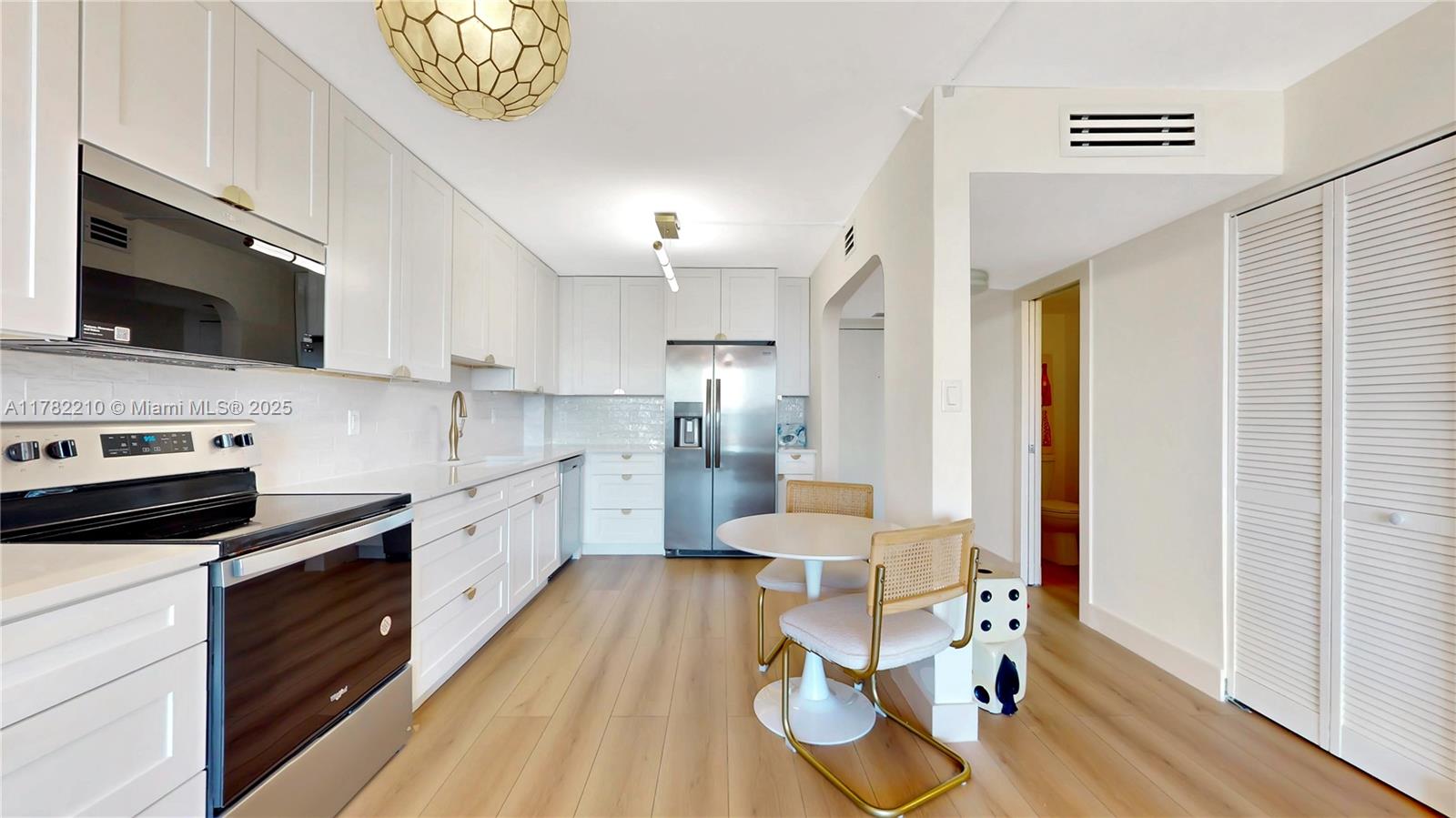 6900 Bay Dr # B Unit: PH-B